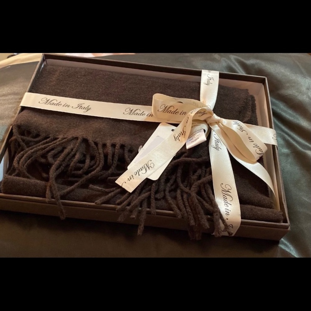 Italian cashmere scarf